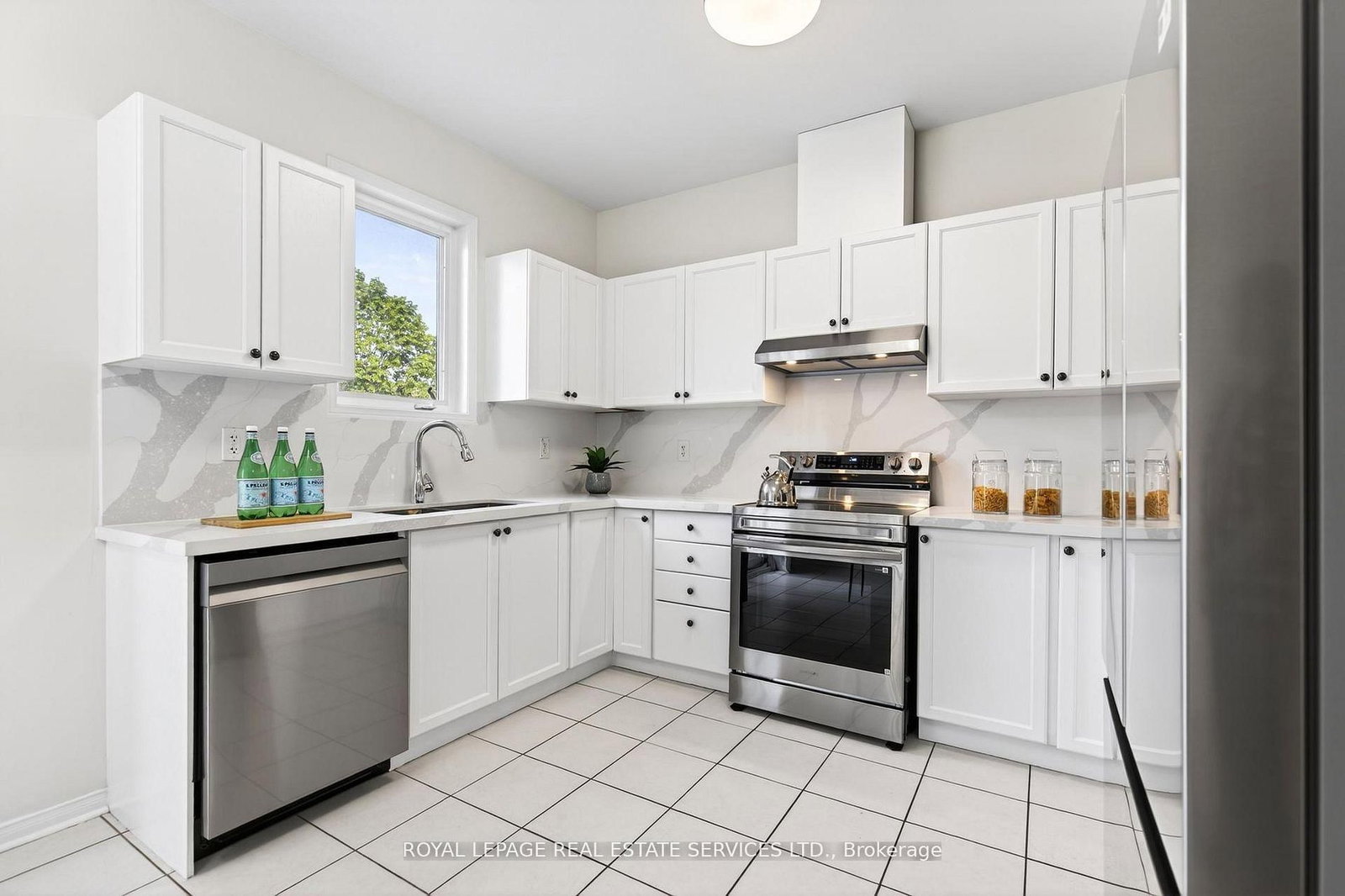 2307 Stone Glen Crescent • Oakville, ON photo 12