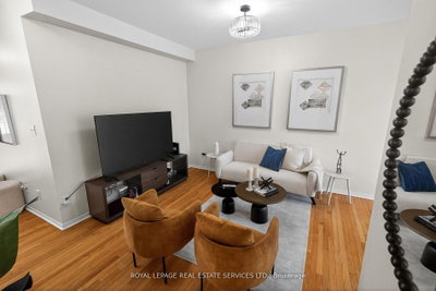2307 Stone Glen Crescent • Oakville, ON photo 4