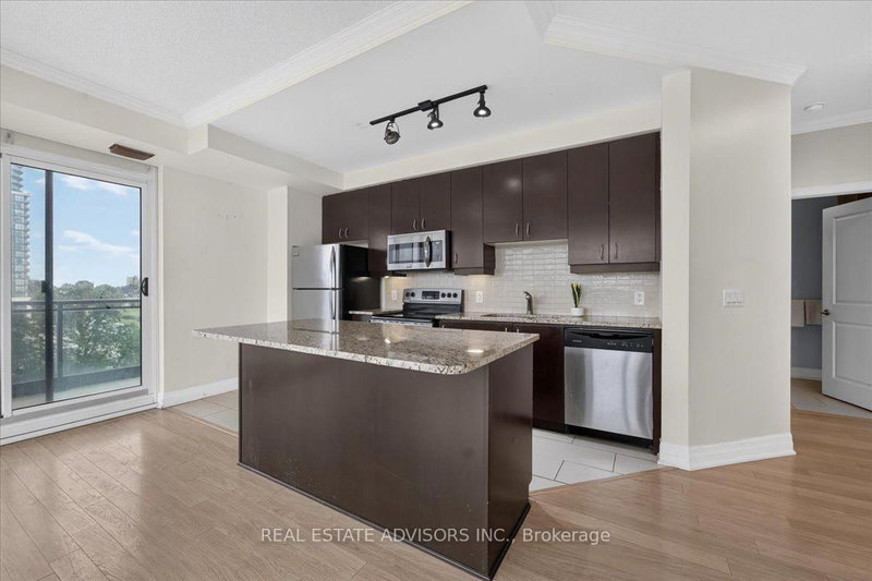 100 John Brampton,ON L6W 0A8 — Photo 5