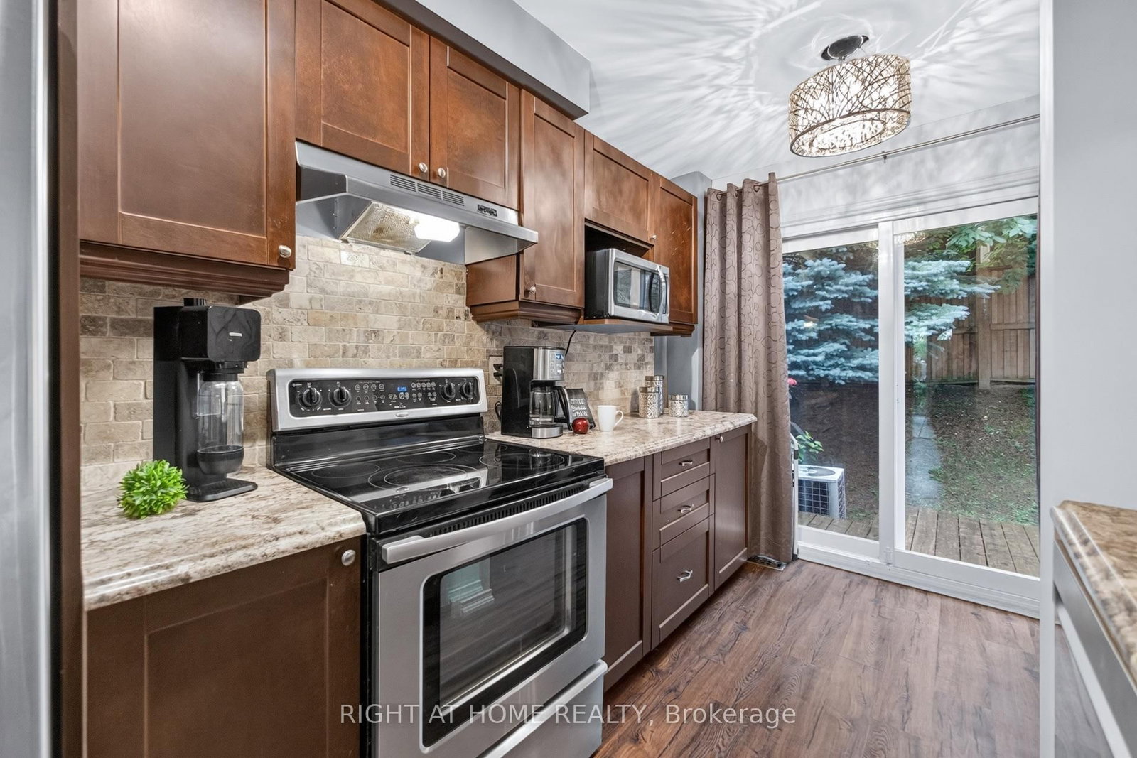 3 Beverly Lane • Halton Hills, ON photo 18