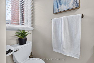 3 Beverly Lane • Halton Hills, ON photo 9