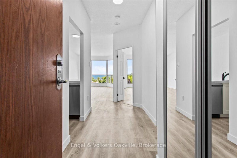 511 - 2511 Lakeshore Road W