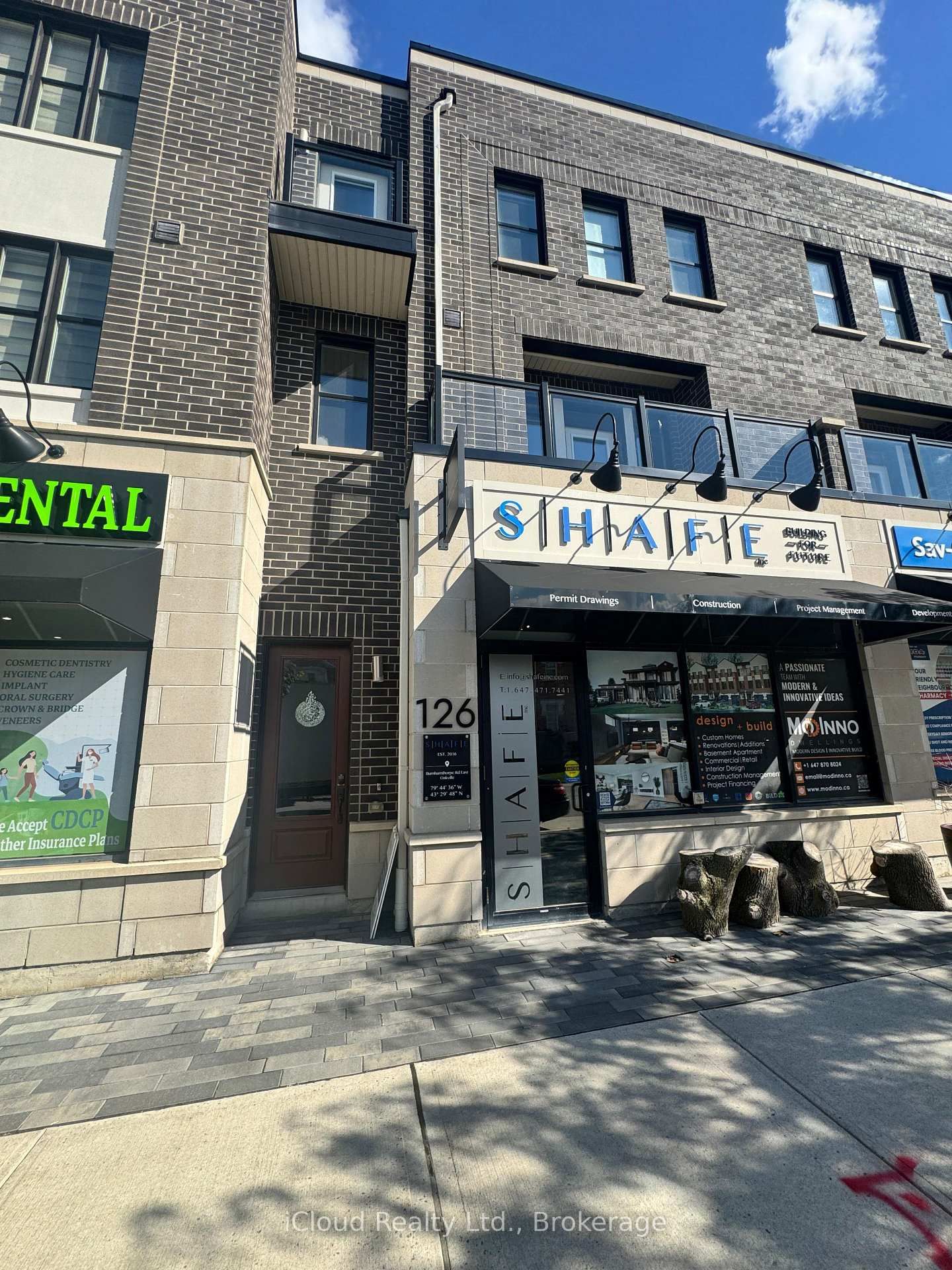 126 Burnhamthorpe Road E • Oakville, ON photo 1