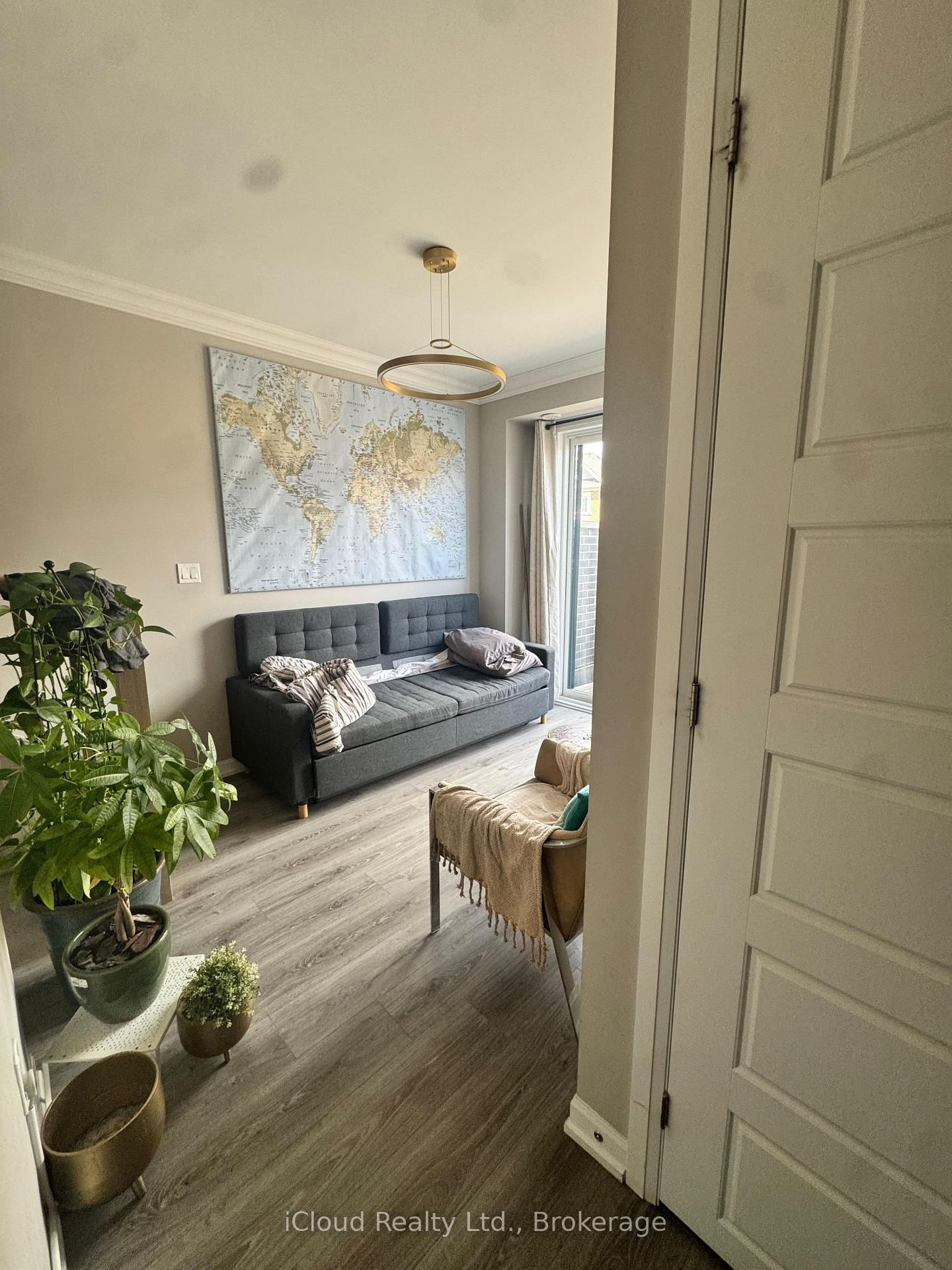 126 Burnhamthorpe Road E • Oakville, ON photo 17
