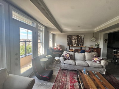 126 Burnhamthorpe Road E • Oakville, ON photo 5