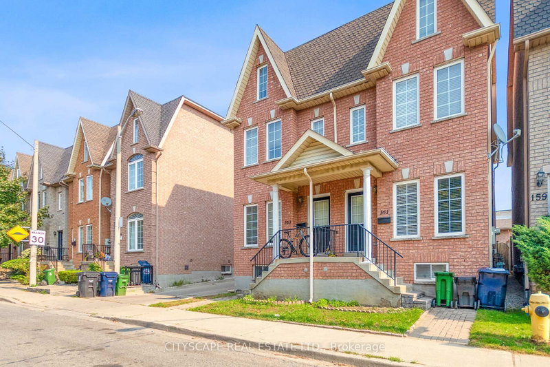 Lower - 163 Rankin Crescent