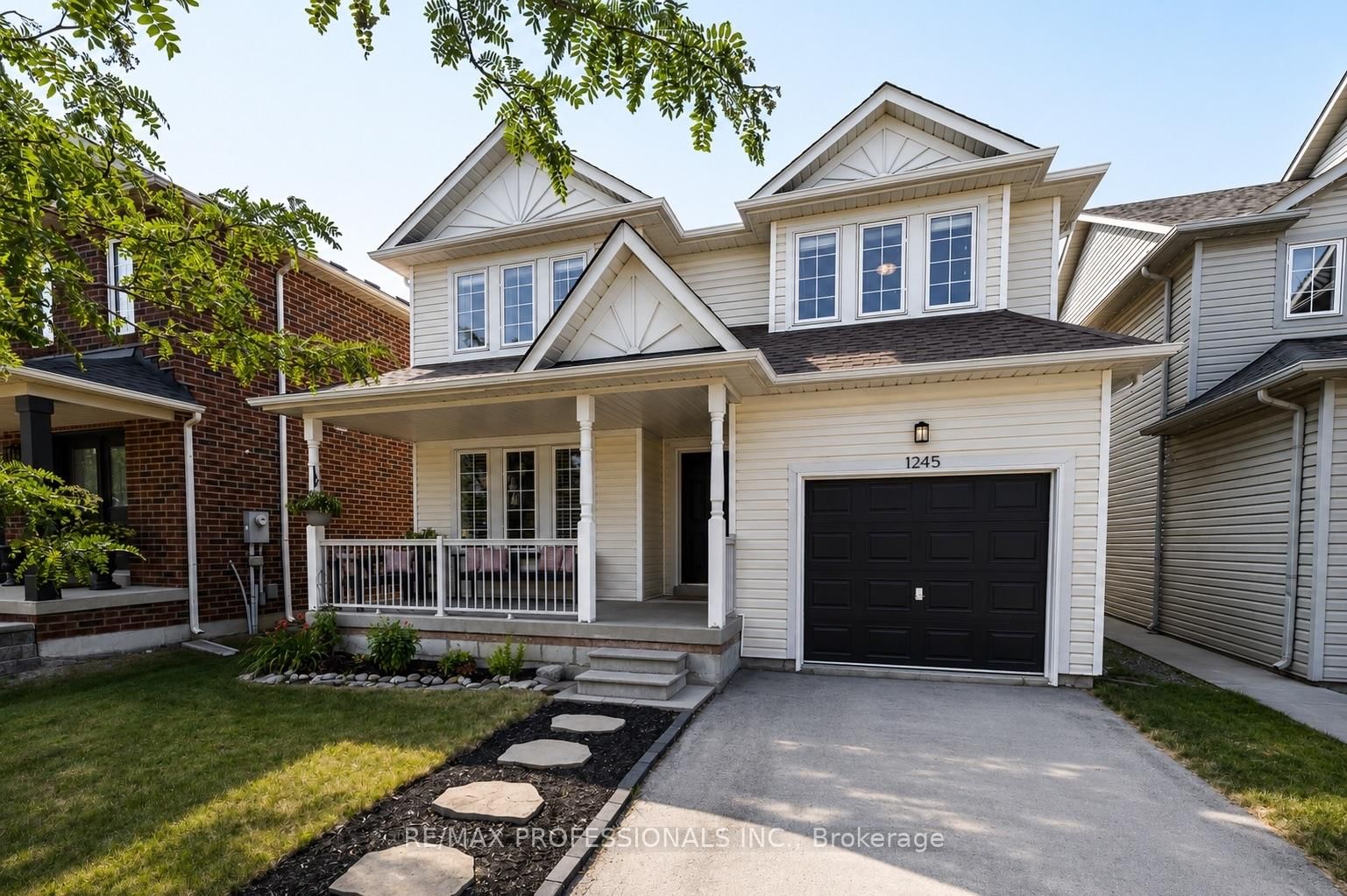 1245 Newell Street • Milton, ON photo 1