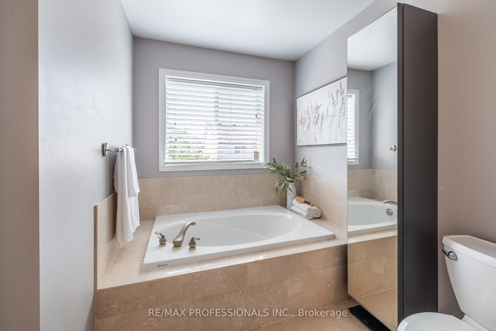 1245 Newell Street • Milton, ON photo 21