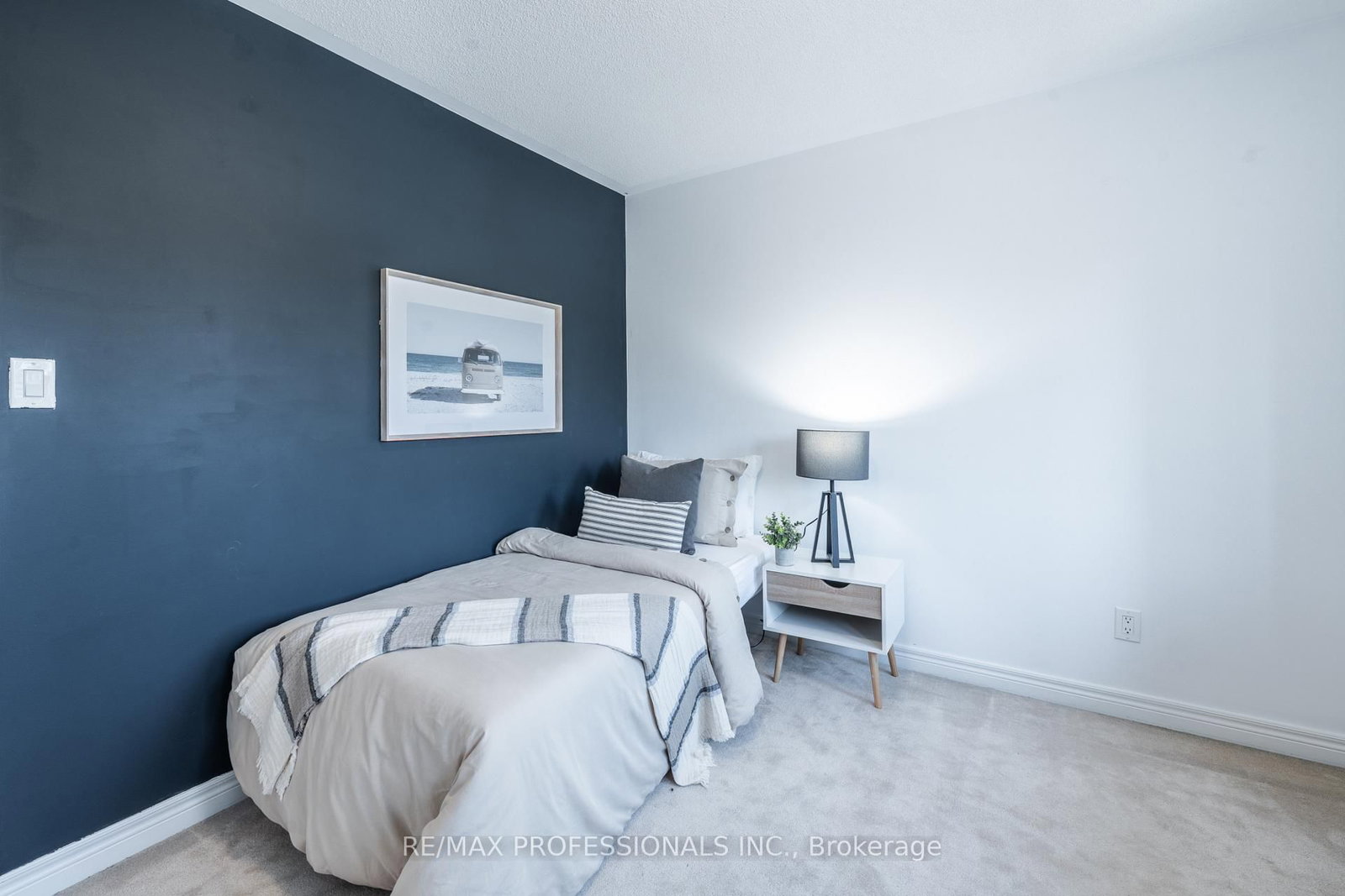 1245 Newell Street • Milton, ON photo 23