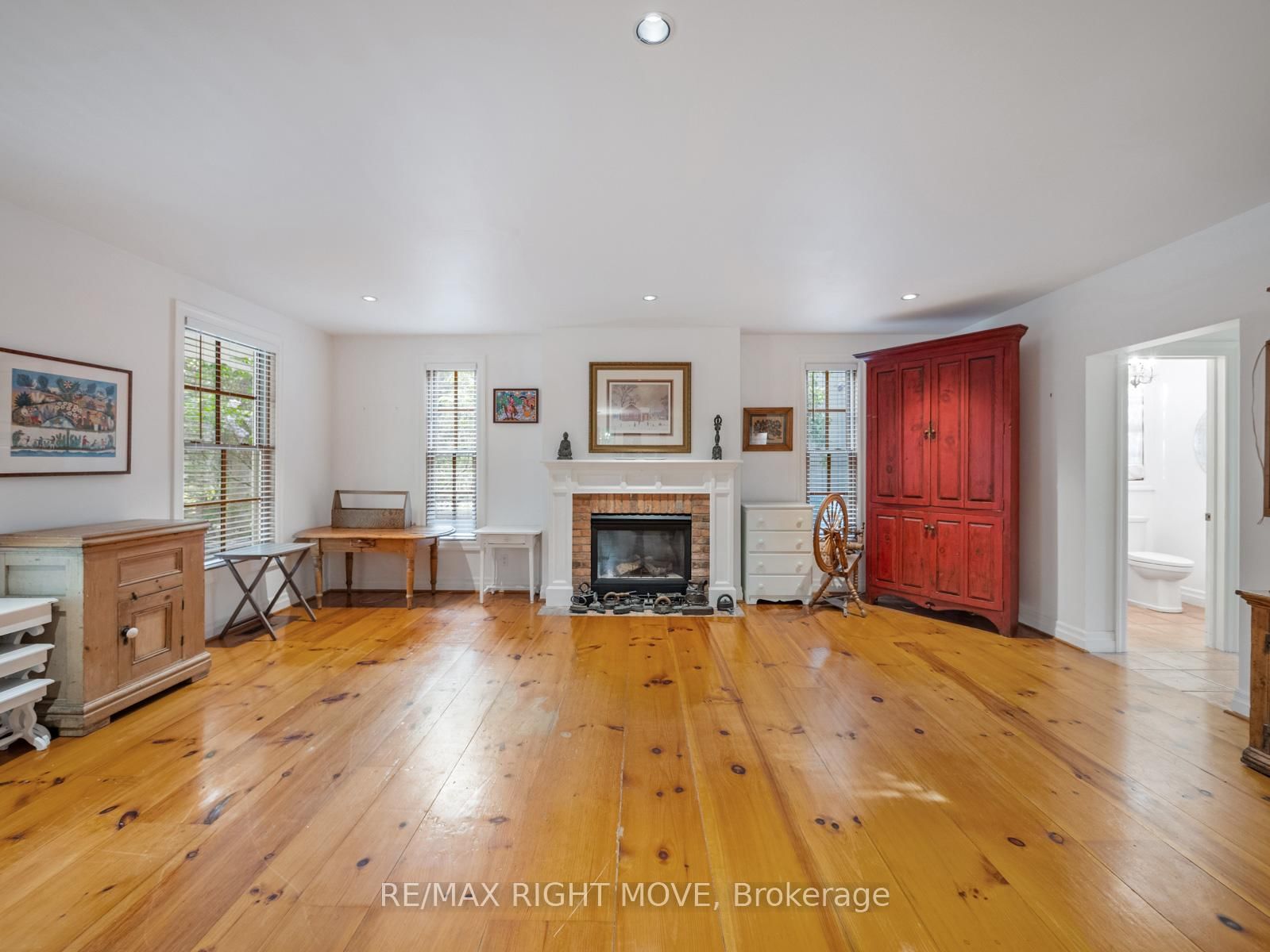 7135 Pond St, Mississauga, view 14