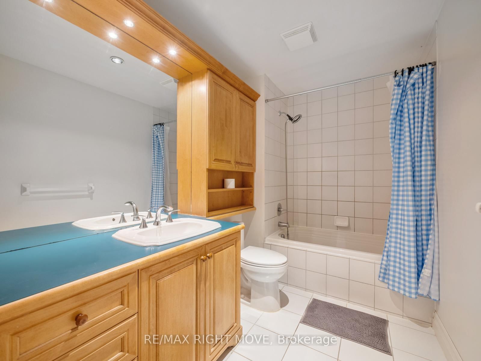 7135 Pond St, Mississauga, view 36
