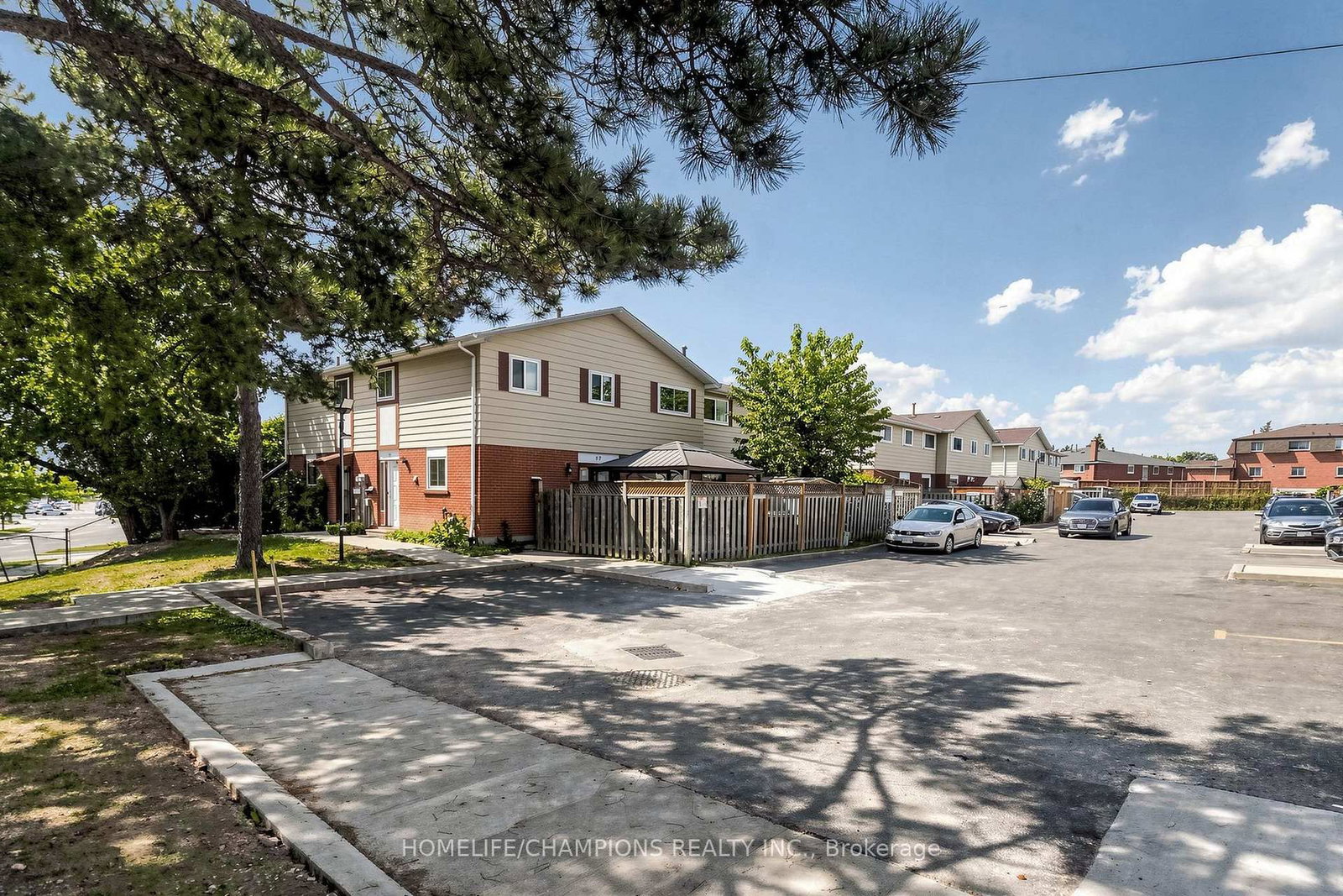 18 San Vito Way • #18 • Toronto, ON photo 1