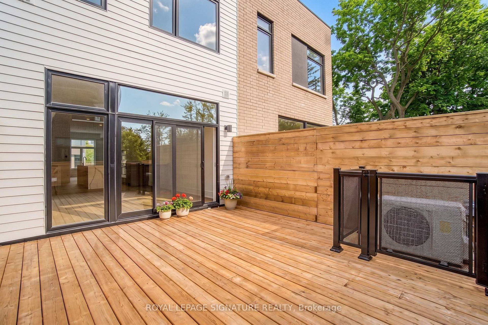 47-40 Lou Parsons Way, Mississauga, view 12