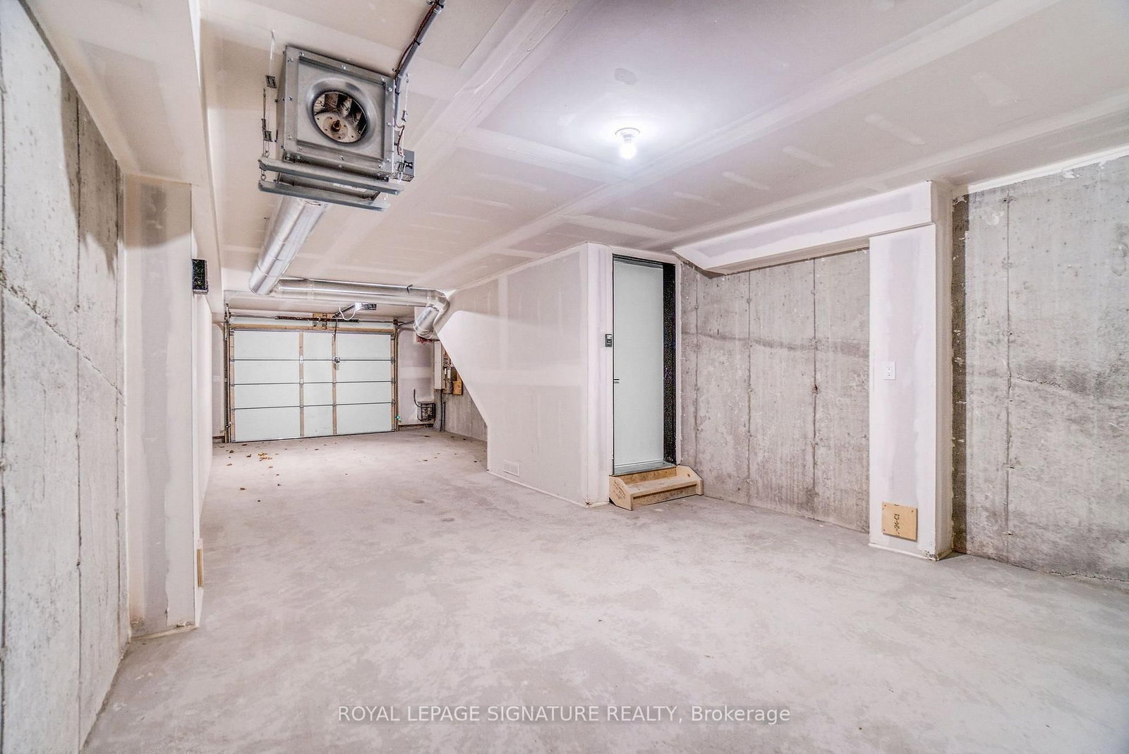47-40 Lou Parsons Way, Mississauga, view 27