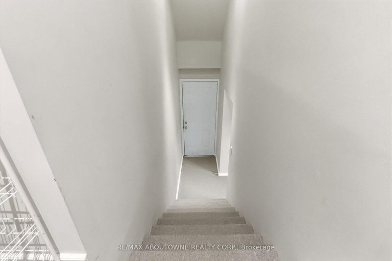 BASEMENT - 143 McCraney Street W