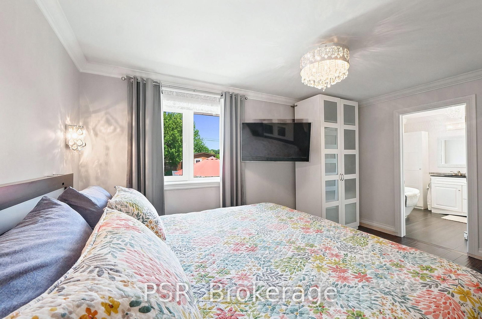 61 Robinglade Drive • Toronto, ON photo 23