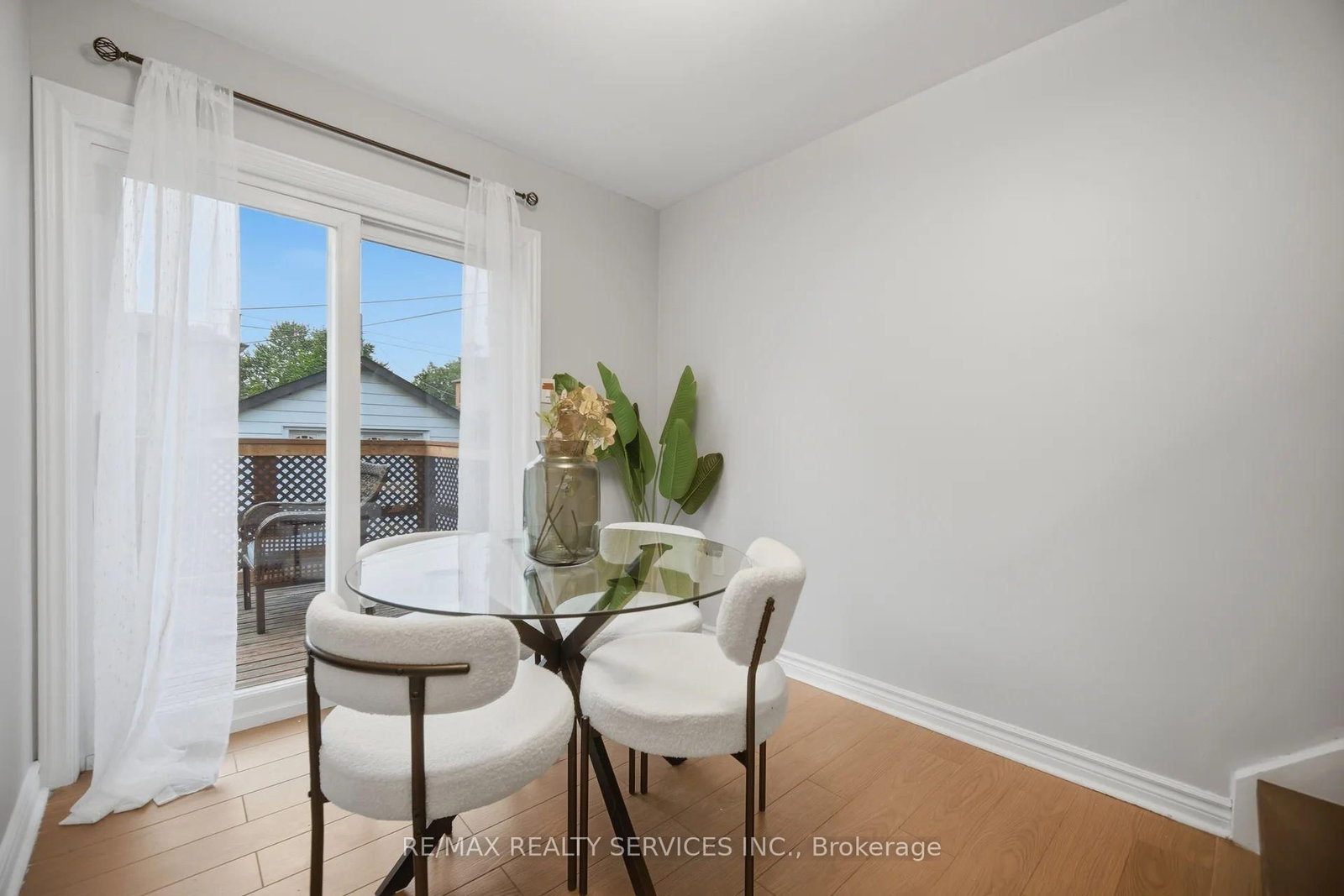 30 Elder Avenue • Toronto, ON photo 11