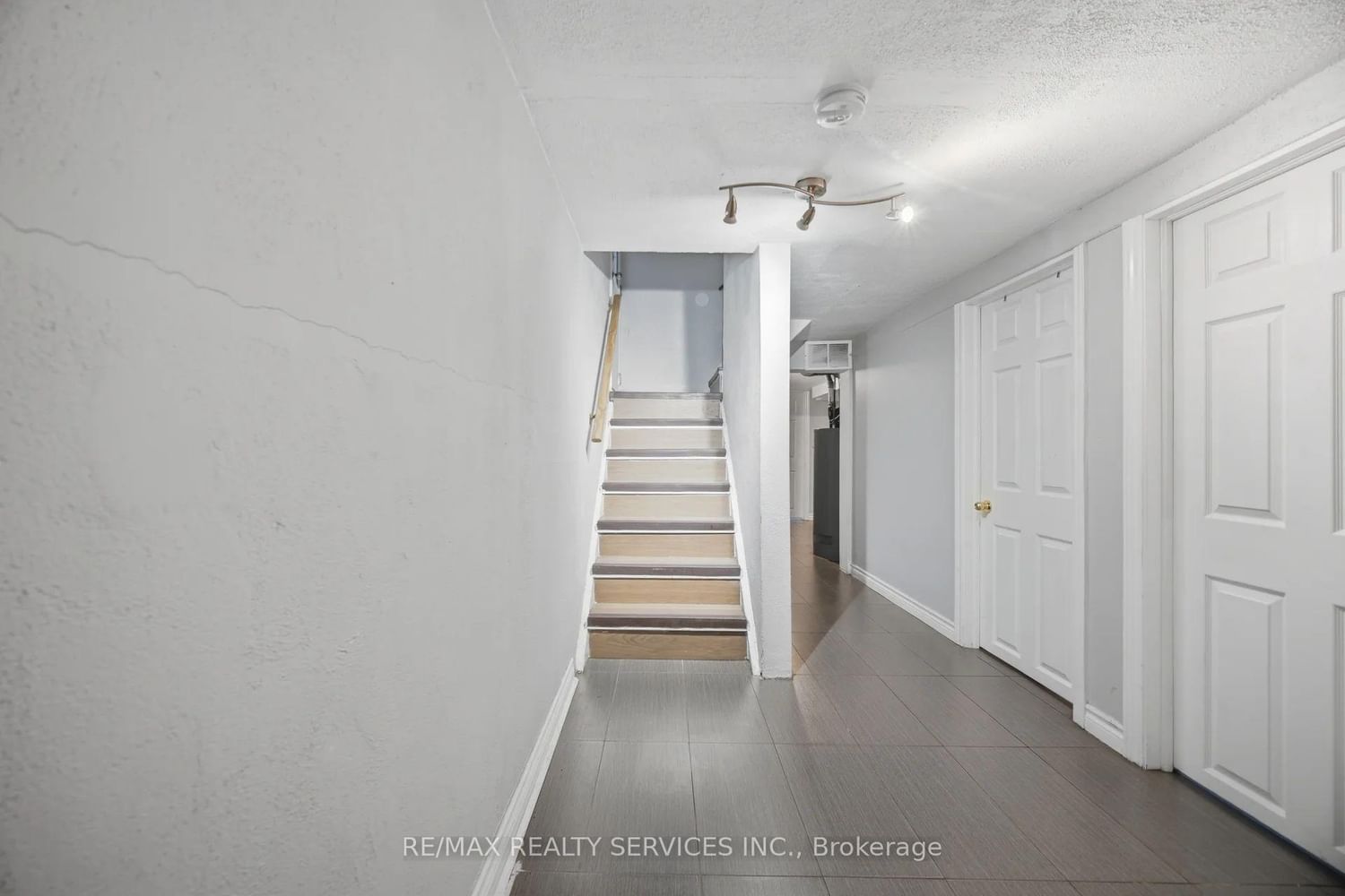 30 Elder Avenue • Toronto, ON photo 22