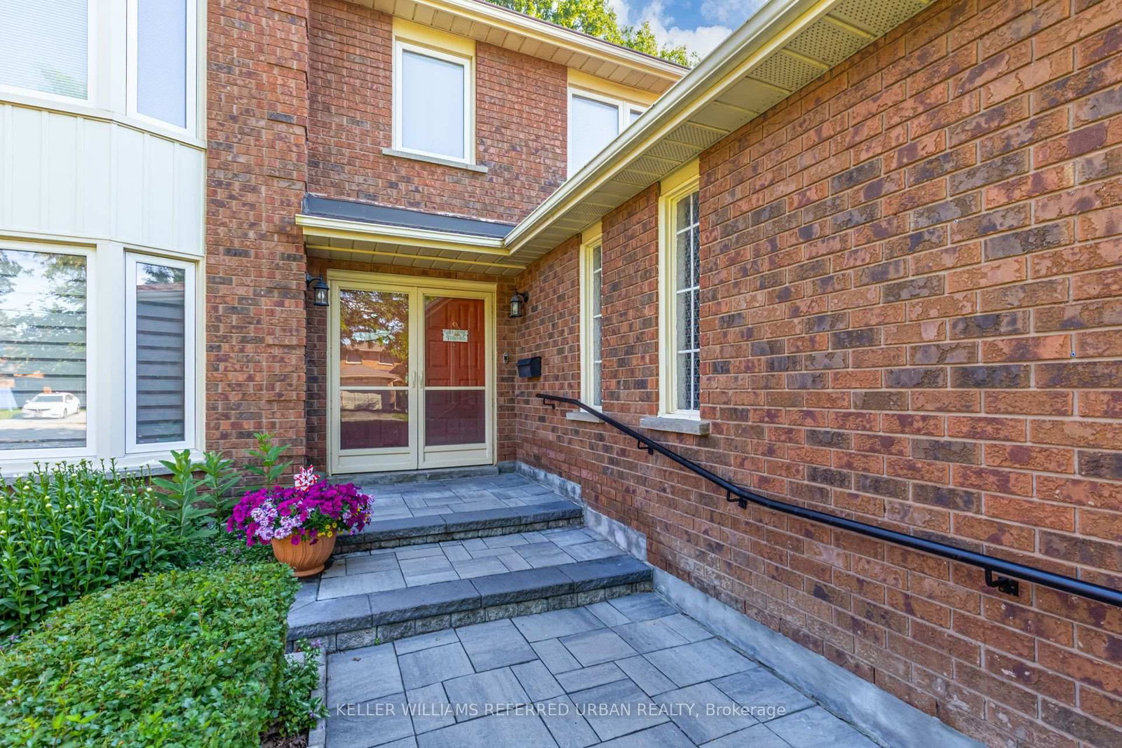 4235 Perivale Road • Mississauga, ON photo 3