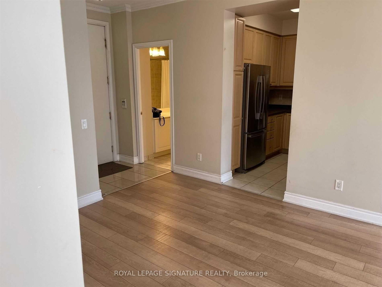 2811-25 Kingsbridge Garden Circ, Mississauga, view 13