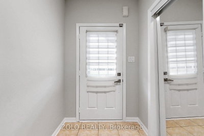 128 Van Fleet Terr • Milton, ON photo 6