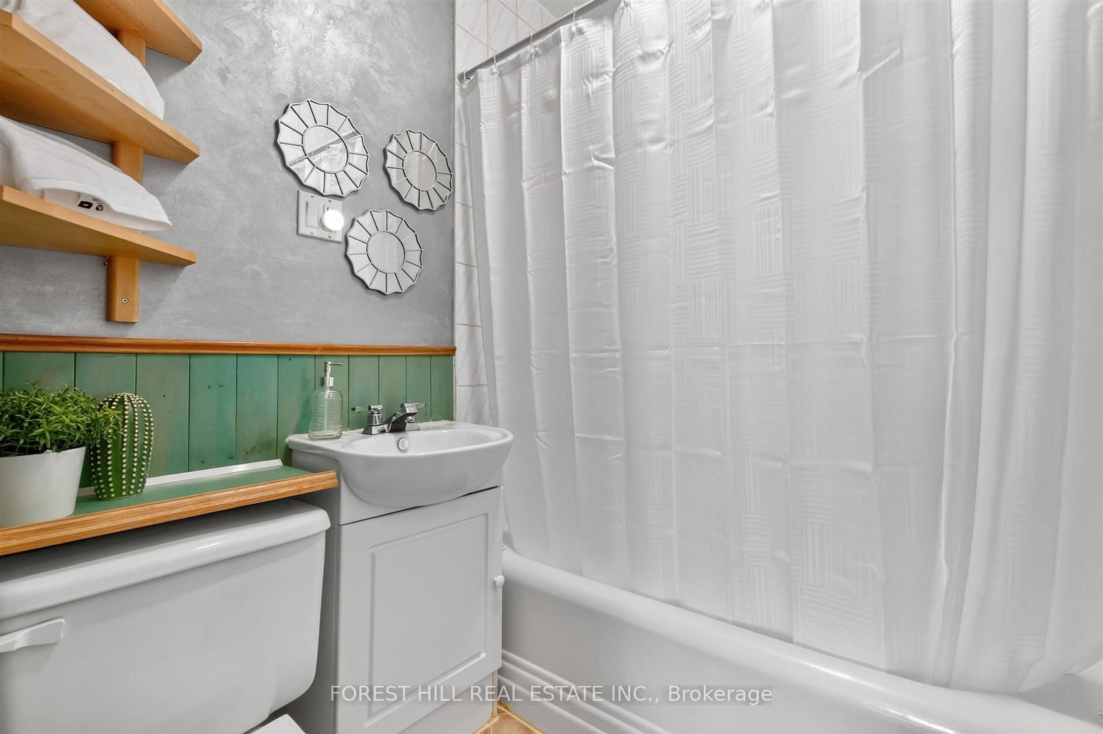 11 Yarrow Road • Toronto, ON photo 25
