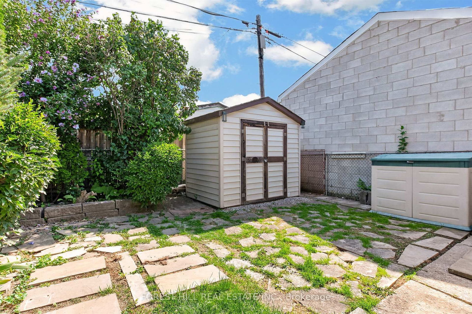 11 Yarrow Road • Toronto, ON photo 36