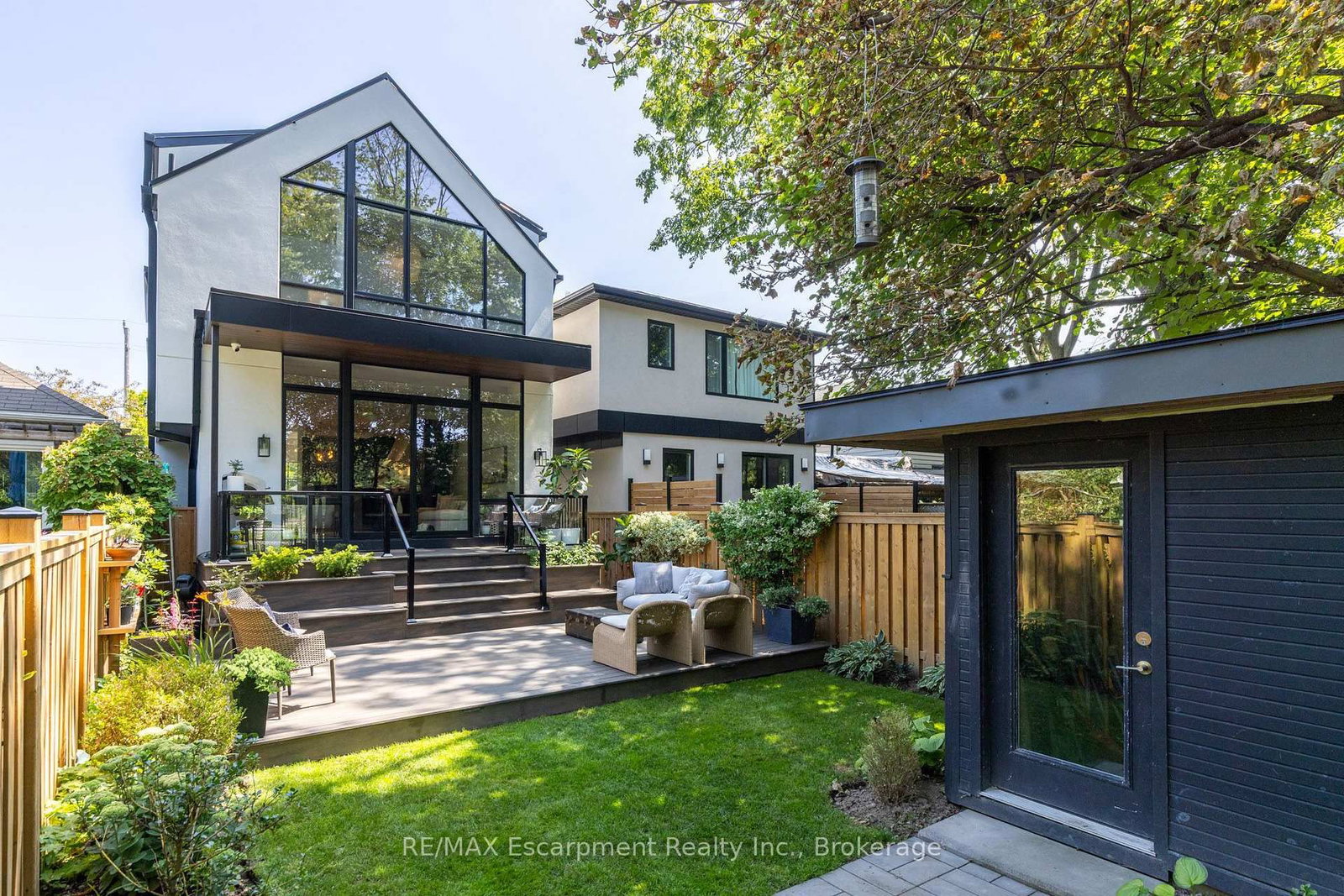 44 Thirteenth Street • Toronto, ON photo 4