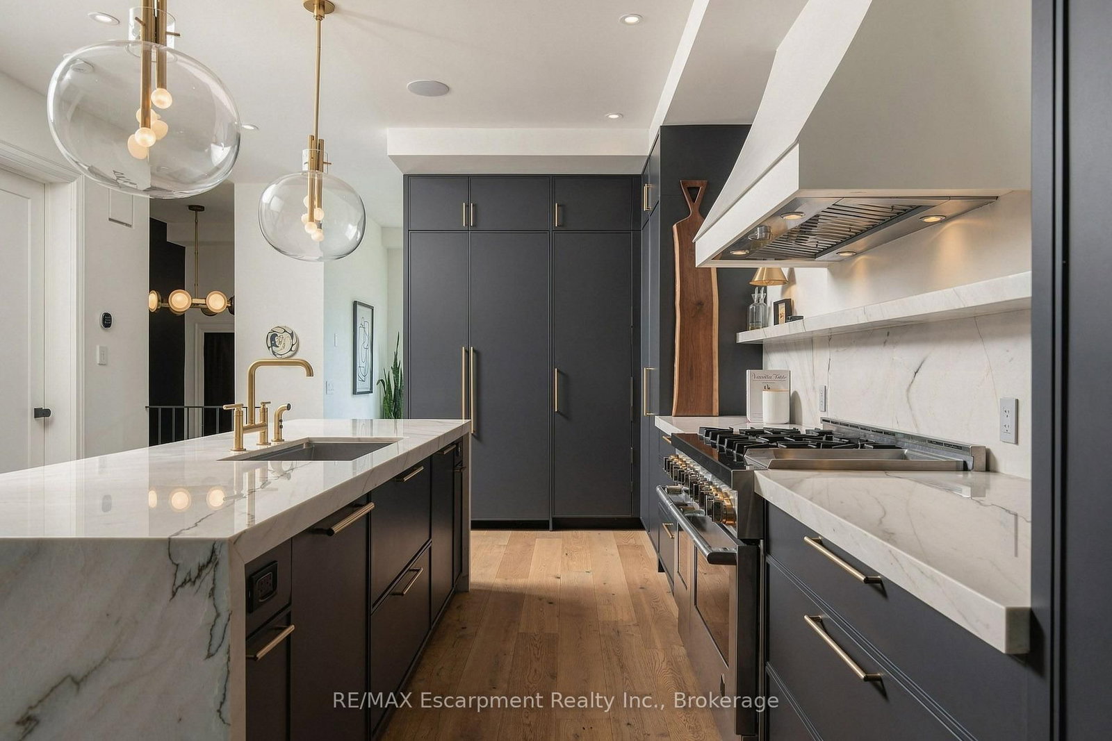 44 Thirteenth Street • Toronto, ON photo 9