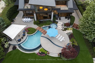 1540 WATERSEDGE Road • Mississauga, ON photo 4