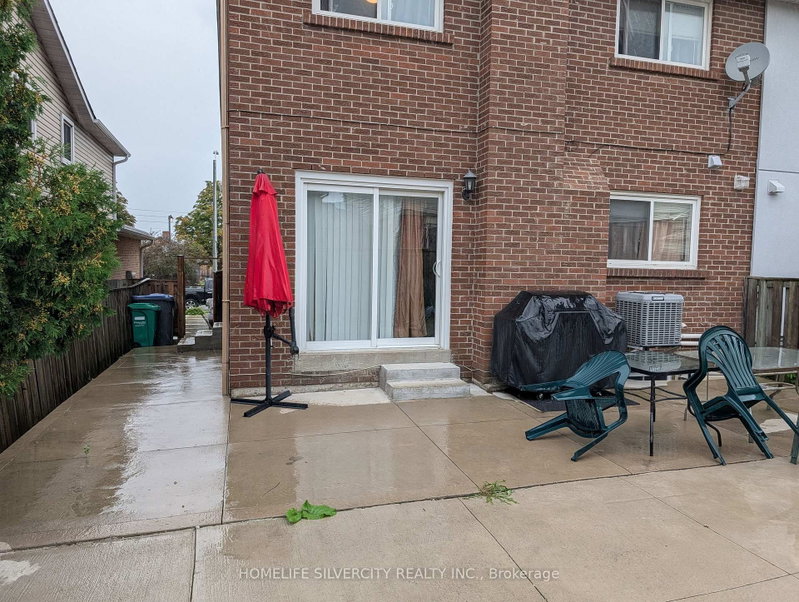 117 Simmons Boulevard