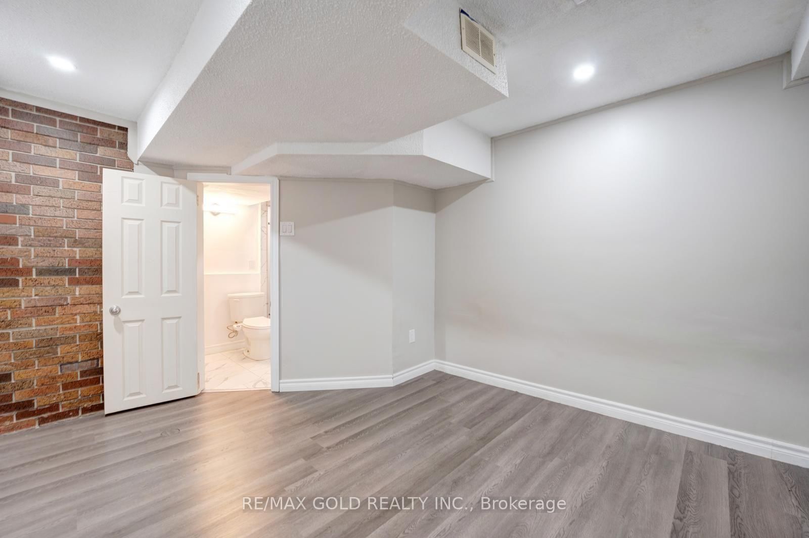2848 Bucklepost Cres, Mississauga, view 21