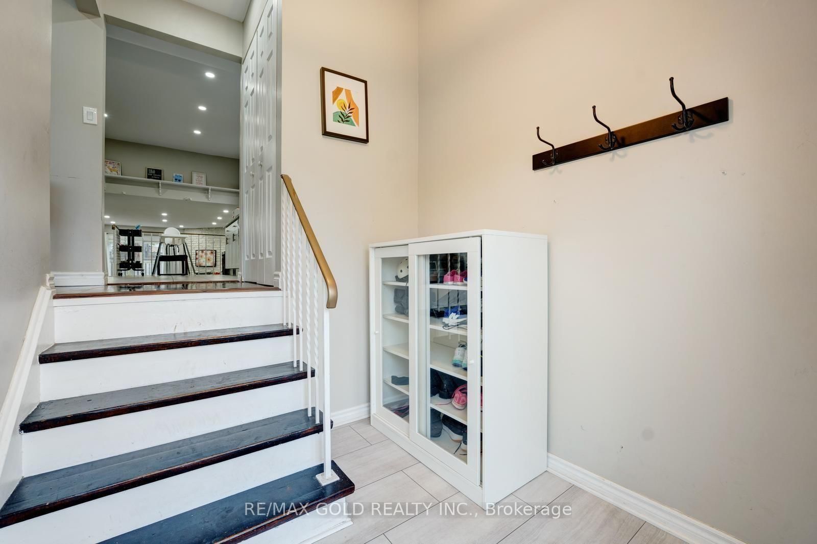2848 Bucklepost Cres, Mississauga, view 3