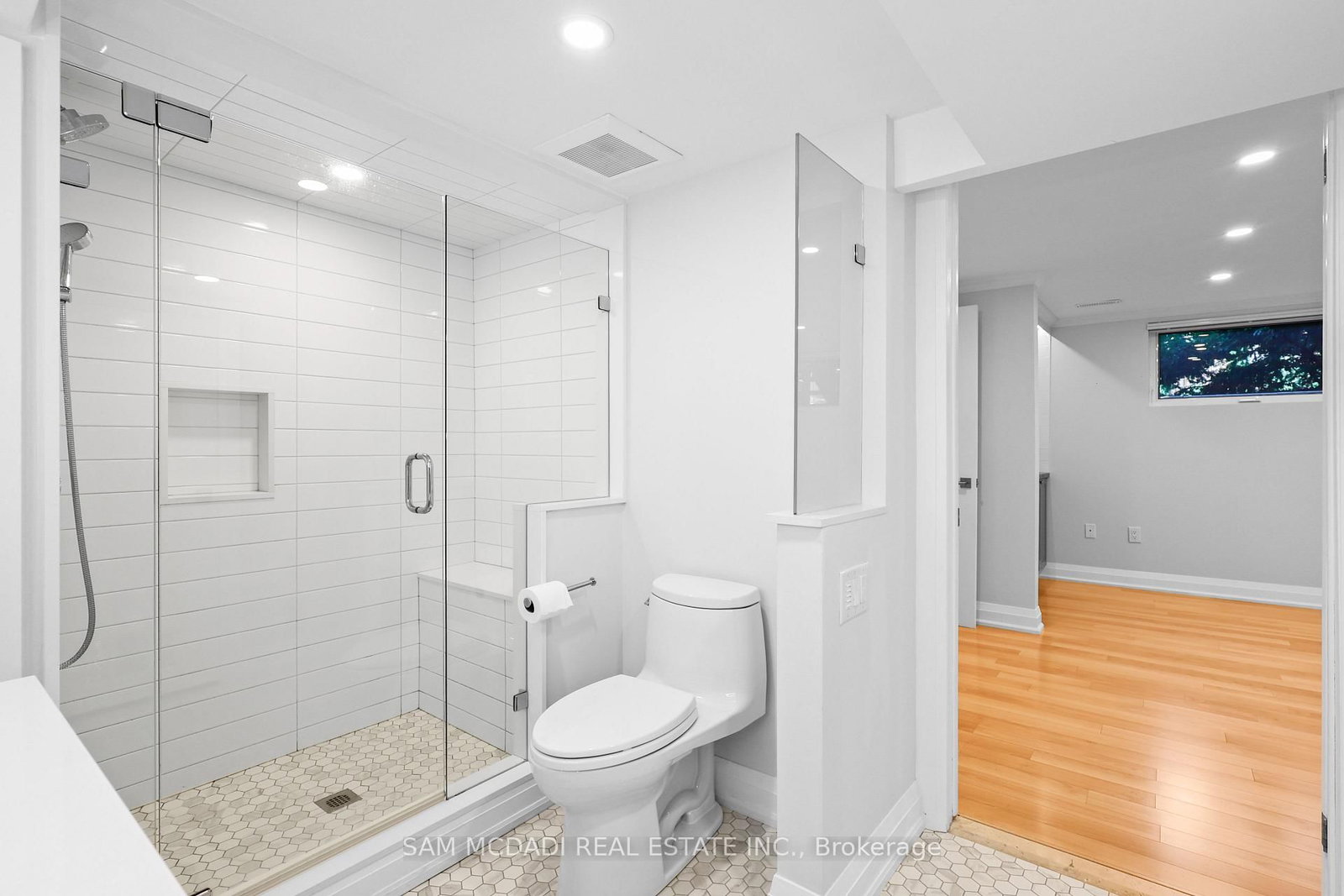1613 Wembury Rd, Mississauga, view 17