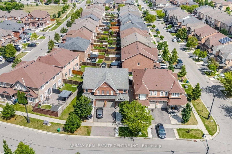 5 Delambray Street W