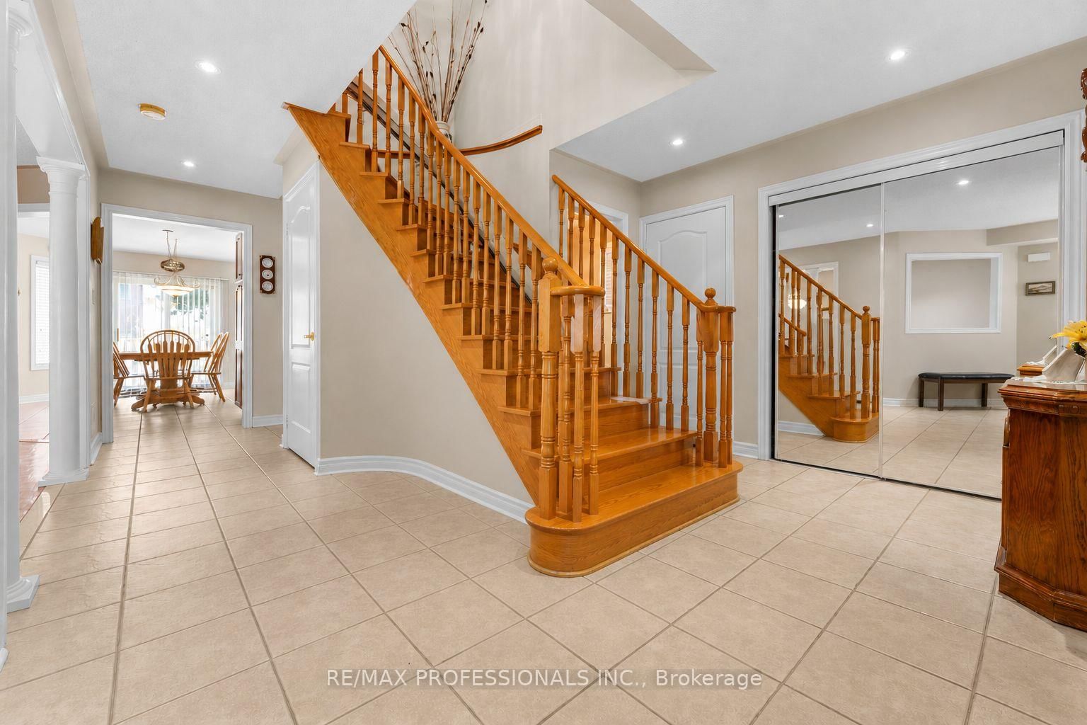 15 Tarquini Crescent • Caledon, ON photo 5