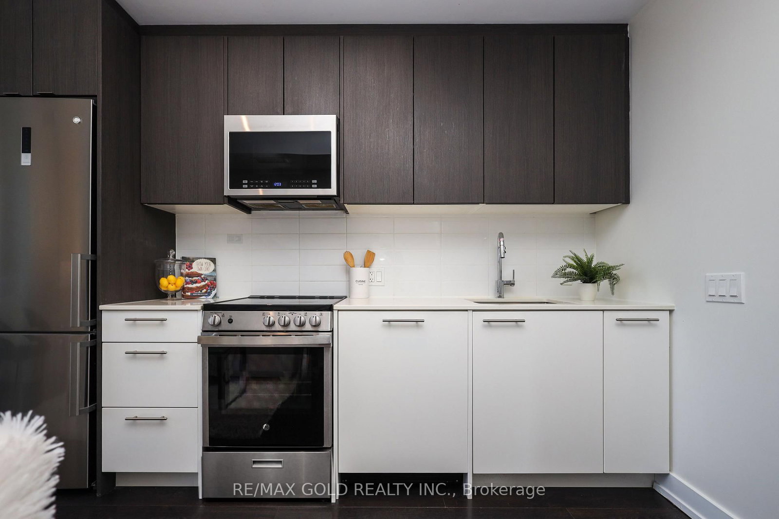 225 veterans Drive • #408 • Brampton, ON photo 18