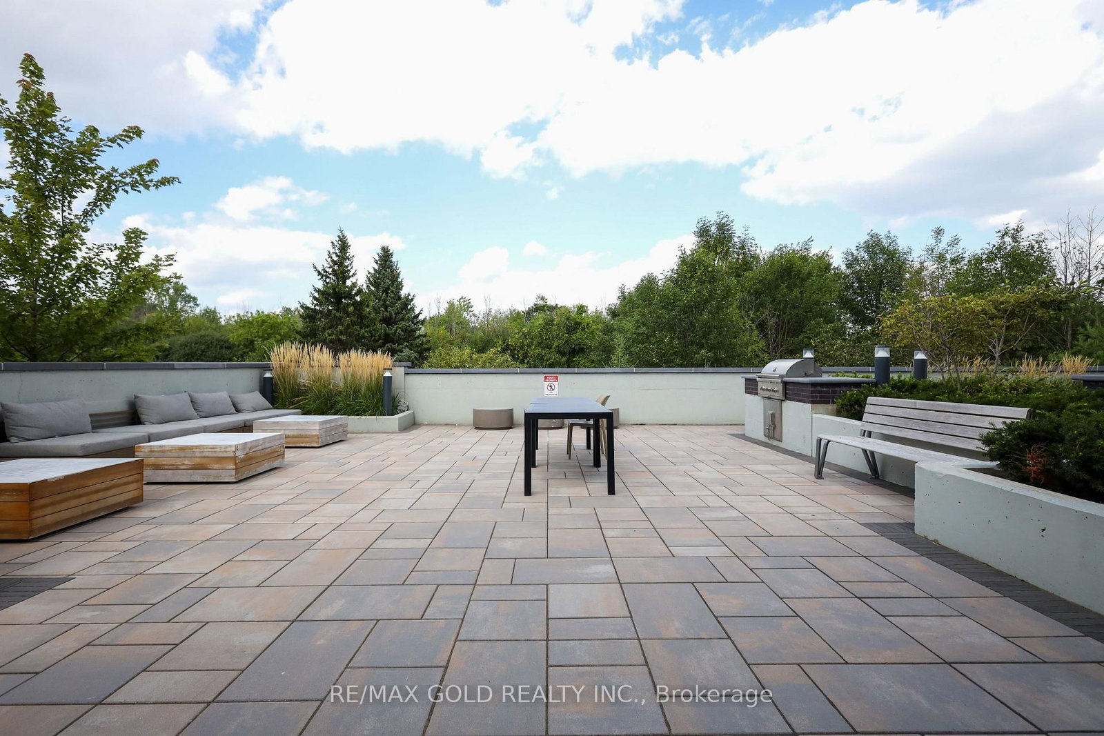 225 veterans Drive • #408 • Brampton, ON photo 38