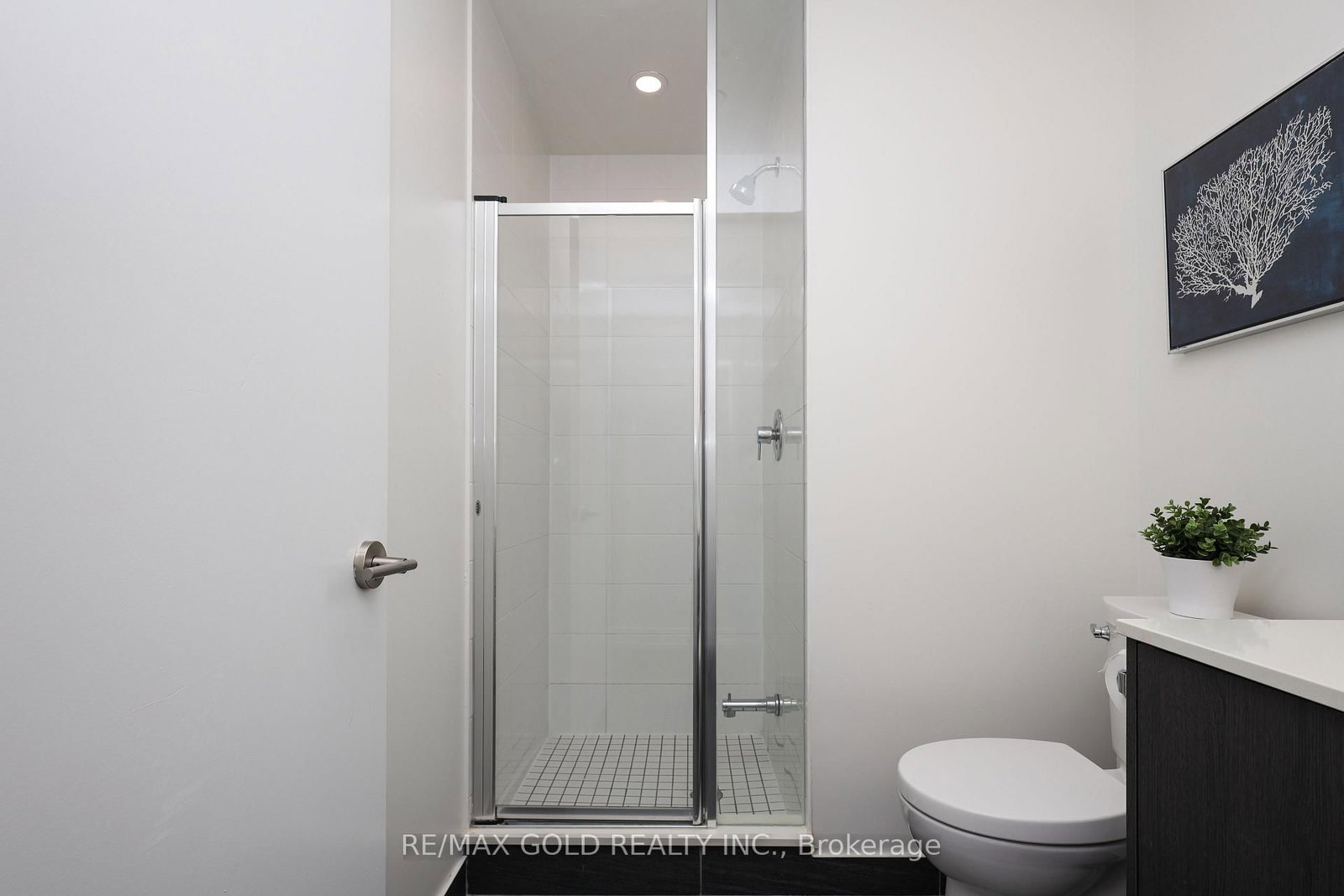 225 veterans Drive • #408 • Brampton, ON photo 4