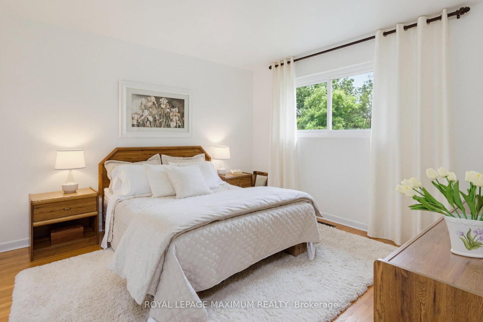 41 Strathavon Drive • Toronto, ON photo 16