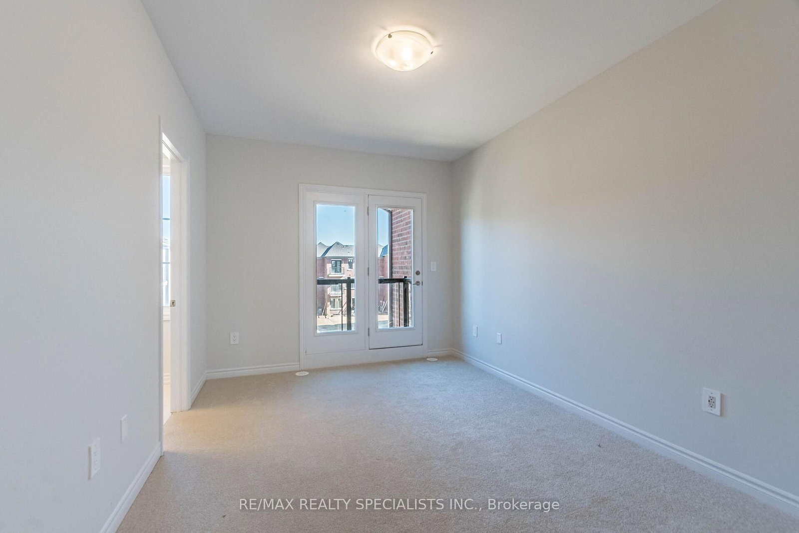 5966 Saigon St, Mississauga, view 15