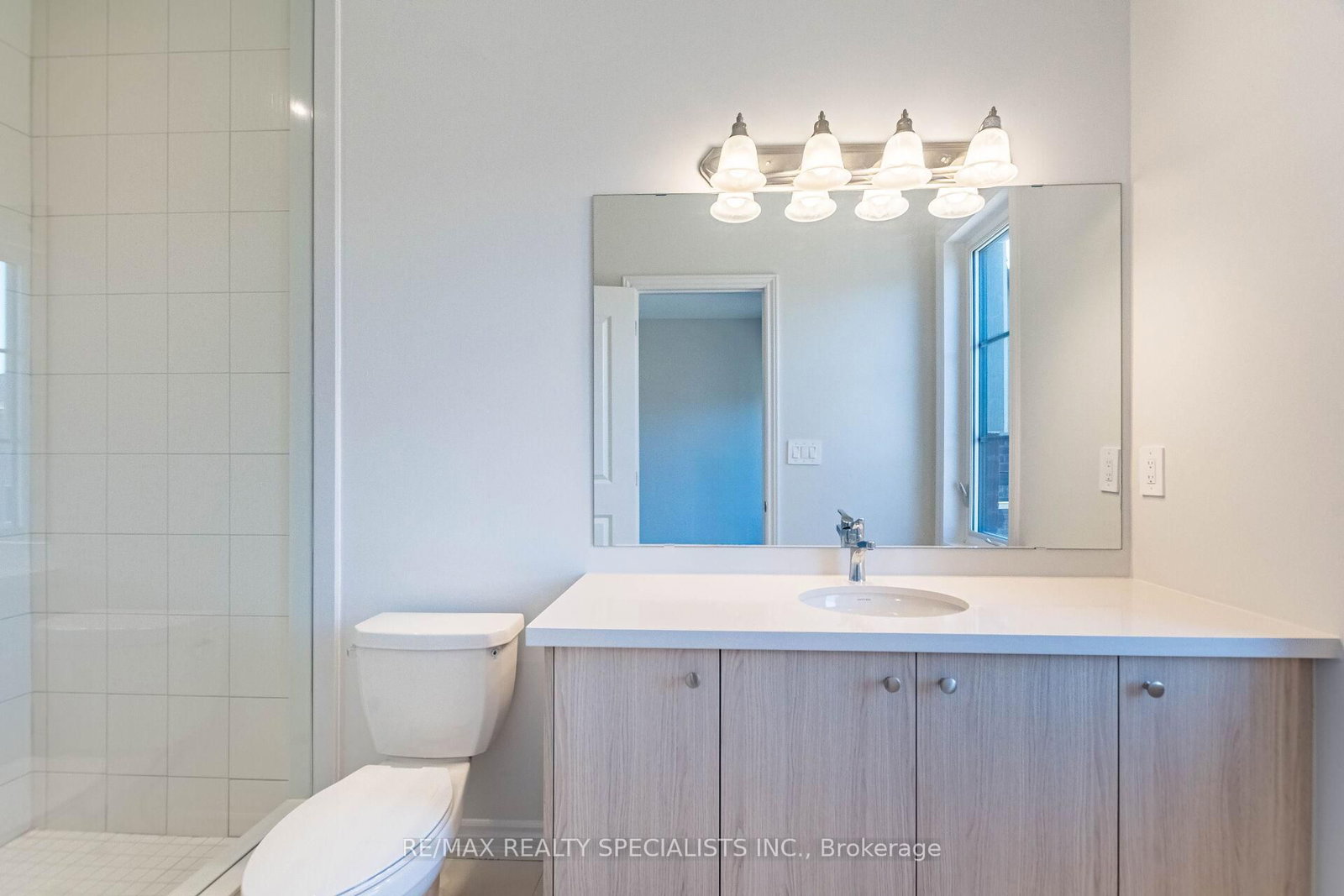5966 Saigon St, Mississauga, view 18