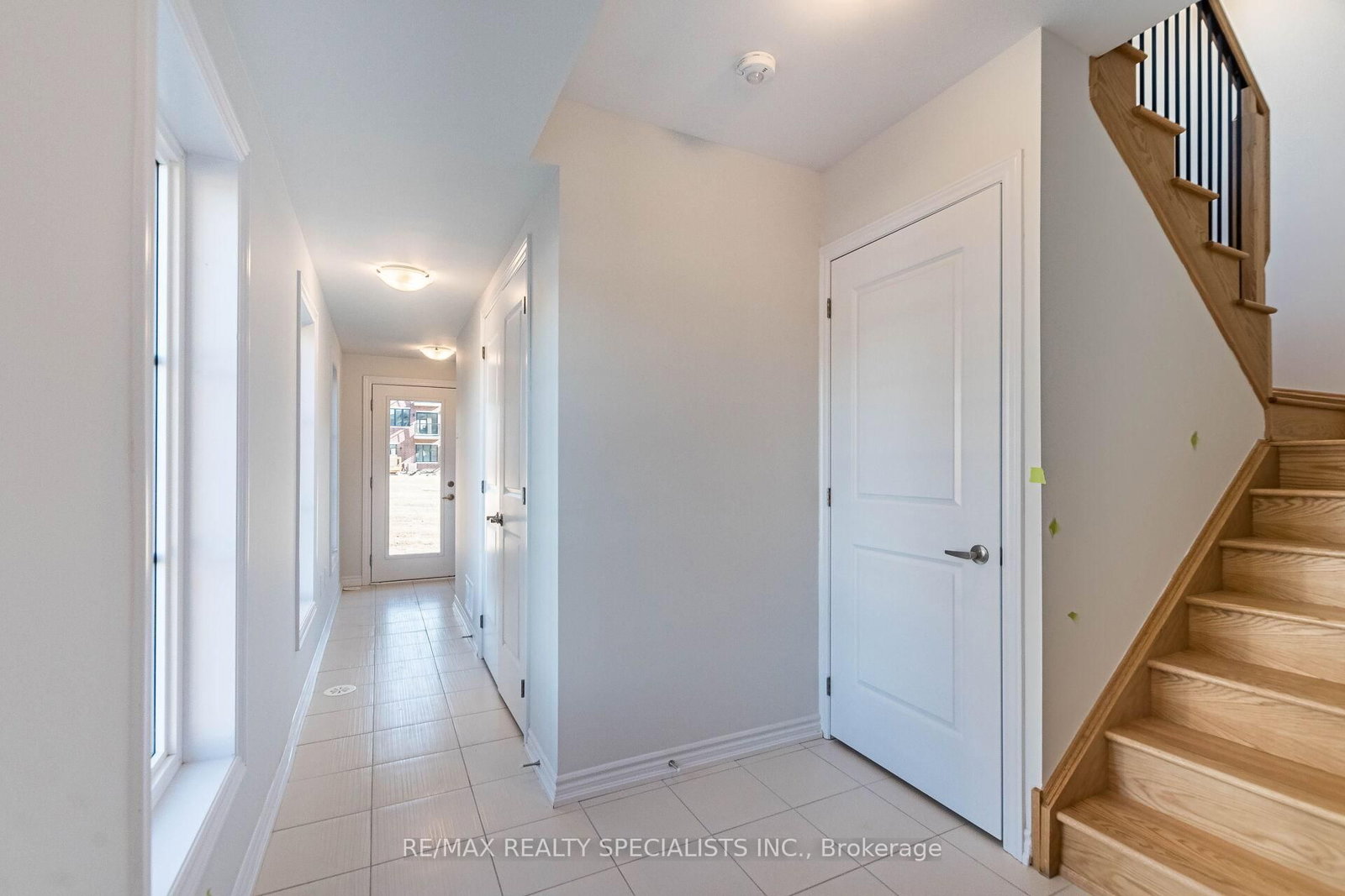 5966 Saigon St, Mississauga, view 5
