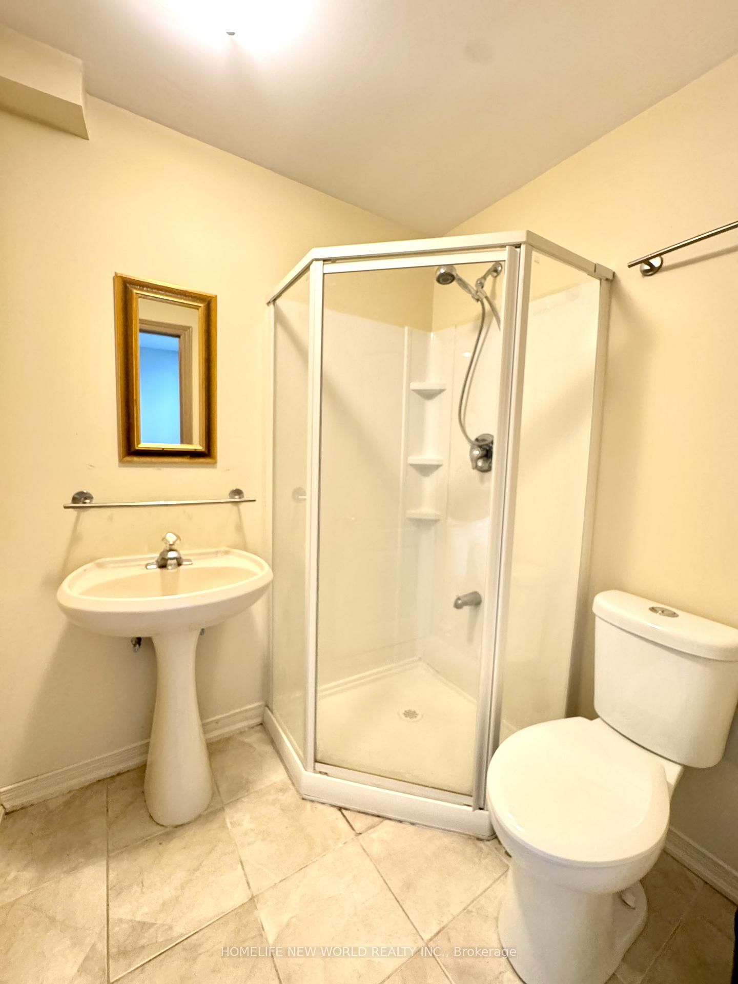 2326 Yorktown Circle • Mississauga, ON photo 34