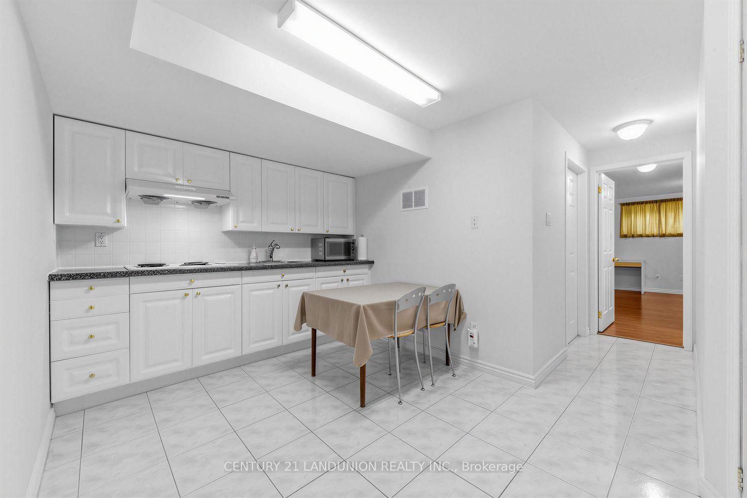 28 Herzberg Gardens • Toronto, ON photo 33