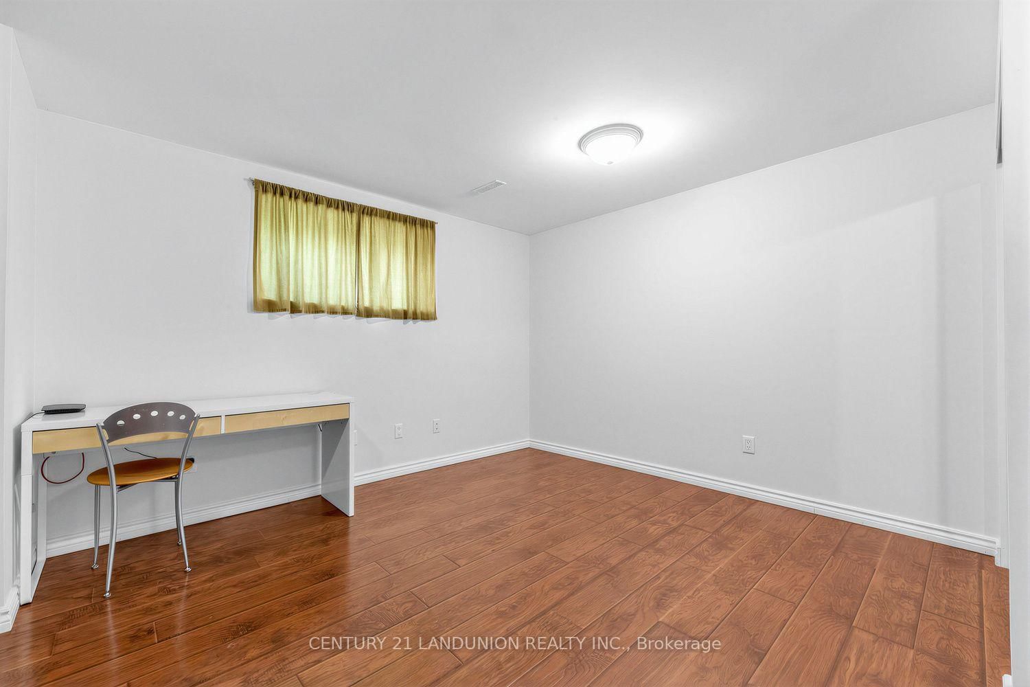 28 Herzberg Gardens • Toronto, ON photo 36