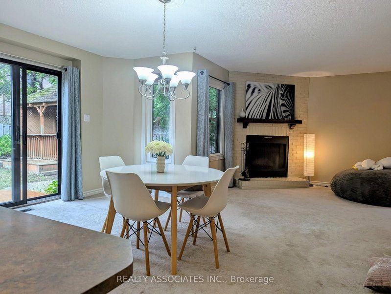 3279 Charlebrook Mississauga,ON L5L 5B4 — Photo 13