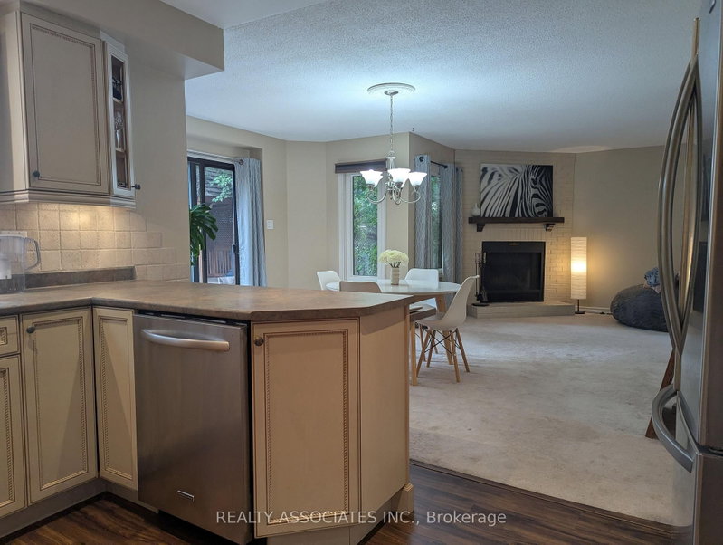 3279 Charlebrook Mississauga,ON L5L 5B4 — Photo 17