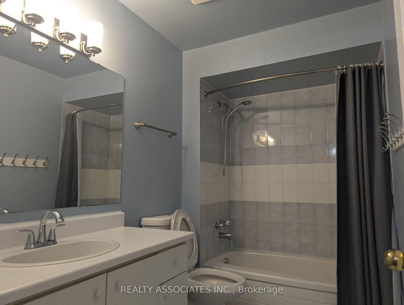3279 Charlebrook Mississauga,ON L5L 5B4 — Photo 23