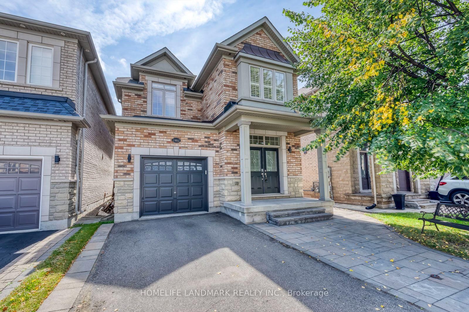 2462 Pine Glen Road • Oakville, ON photo 1